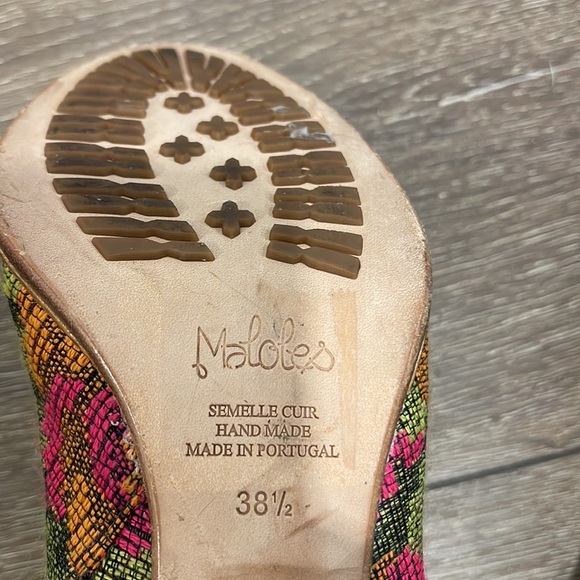 Maloles, size 38.5 (8 and run small), pink and green floral - Picture 5 of 6